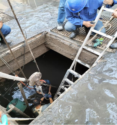 市产投集团城东污水处理公司加强设备检修维护确保汛期平稳运行(图2) 市产投集团城东污水处理公司加强设备检修维护确保汛期平稳运行(图2)